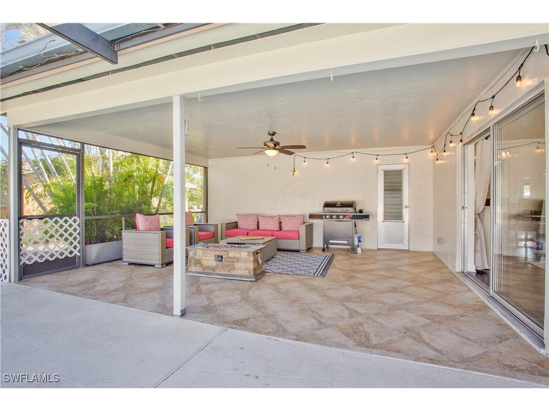 1039 Cardinal Street Naples FL 34104 224084861 image24