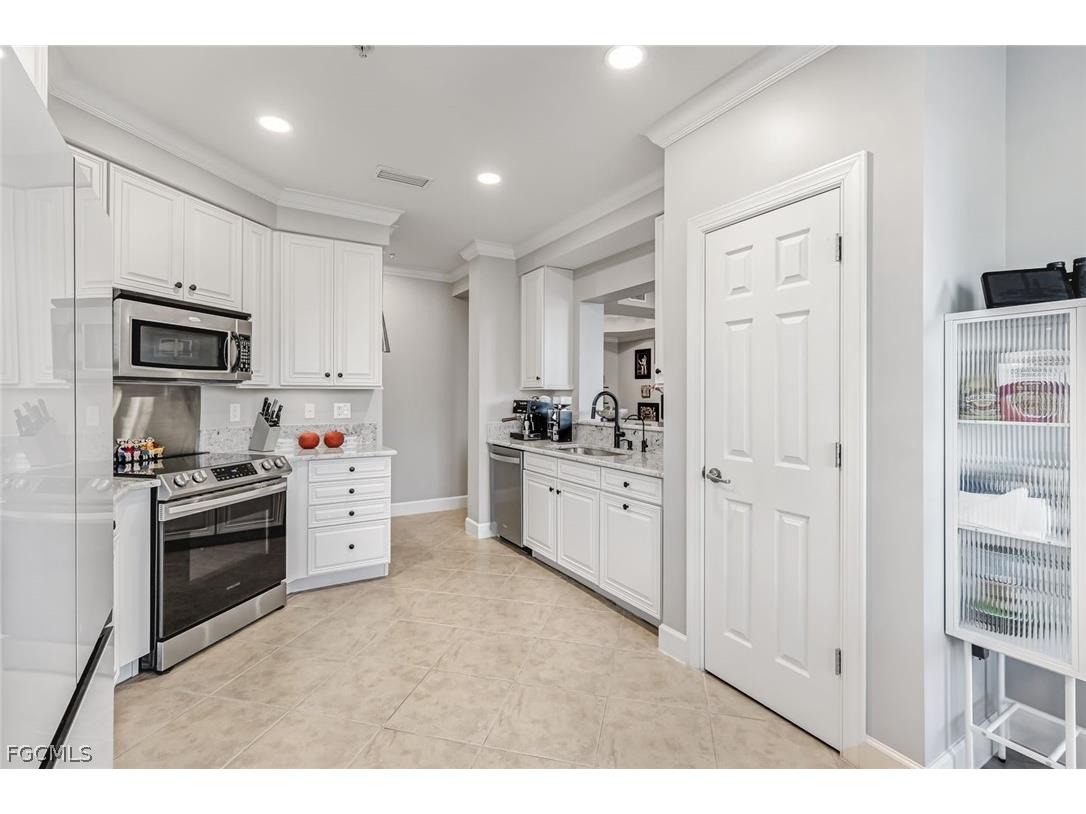 10390 Glastonbury Circle #102 Fort Myers FL 33913 2025012298 image13