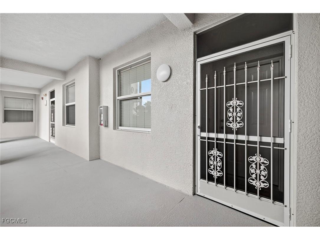 10391 Butterfly Palm Drive #1014 Fort Myers FL 33966 2025011865 image2