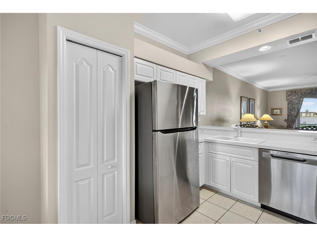 10391 Butterfly Palm Drive #1014 Fort Myers FL 33966 2025011865 image9
