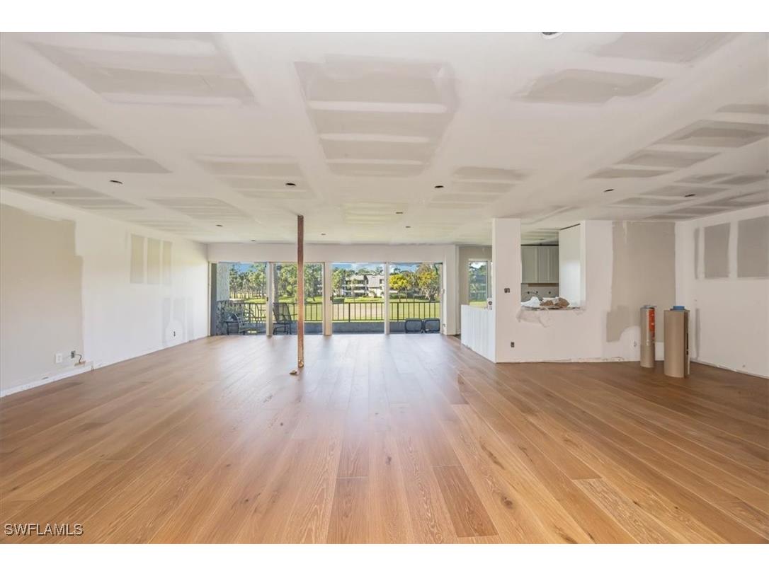 104 Clubhouse Drive #272 Naples FL 34105 225079994 image2