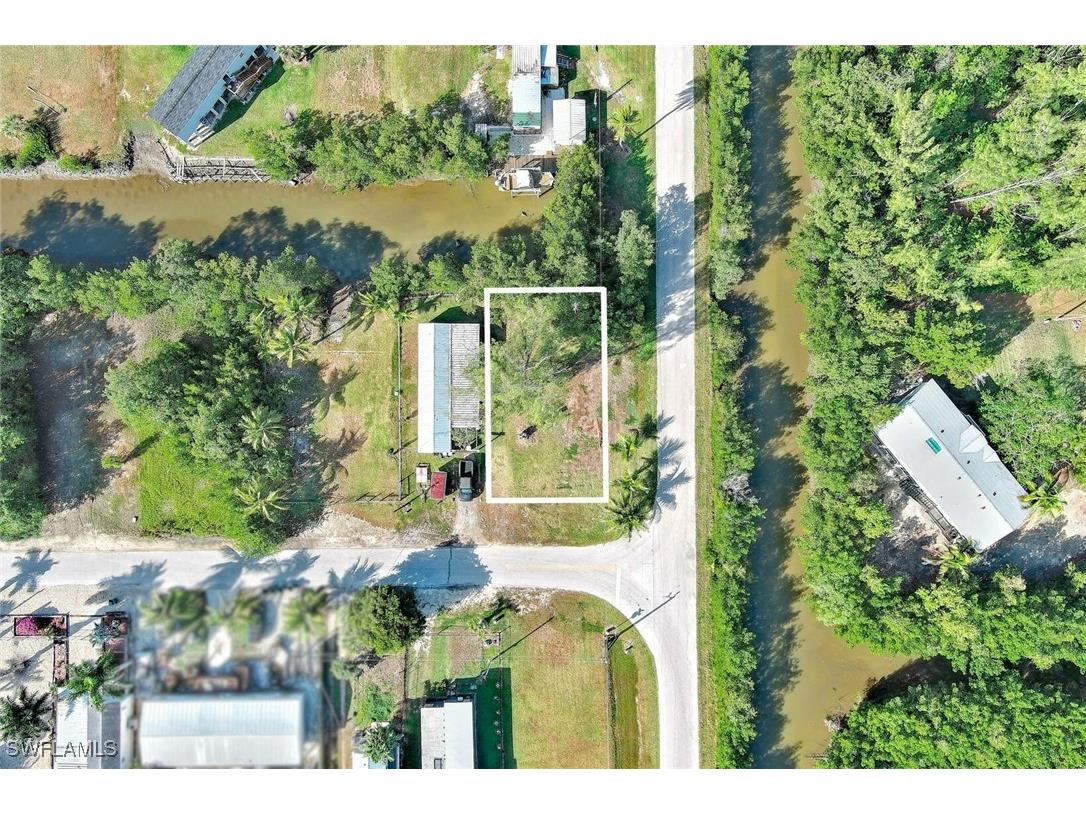 104 Egret Lane Everglades City FL 34139 225083964 image1