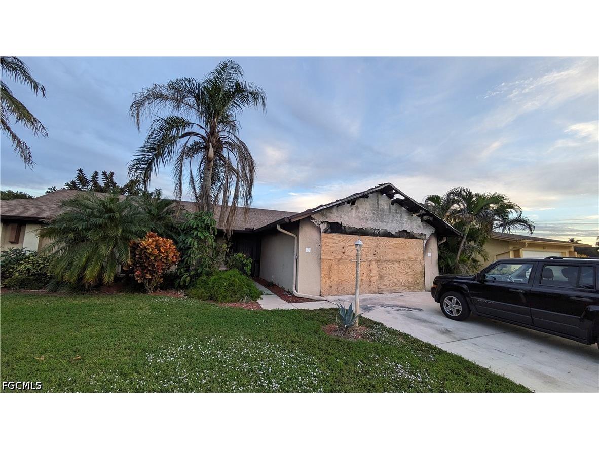 104 Fleur De Lis Lane Naples FL 34112 2026016594 image19