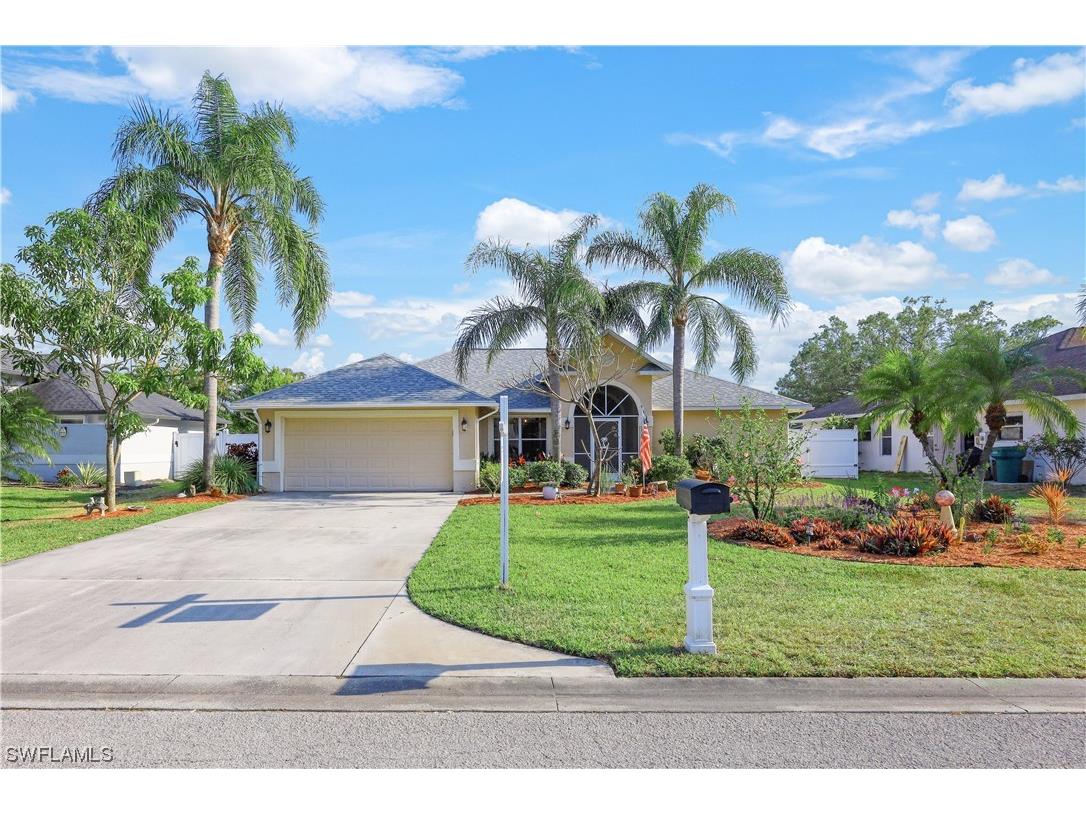 104 Heritage Way Naples FL 34110 223025851 image1