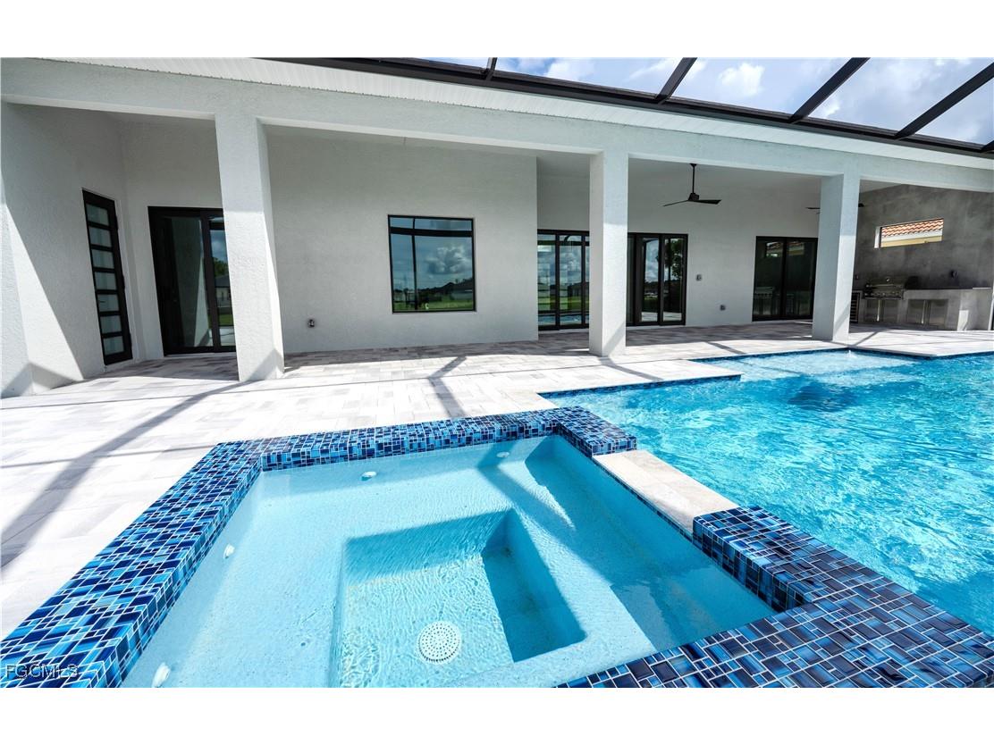 104 NE 6th Street Cape Coral FL 33909 2025000619 image5