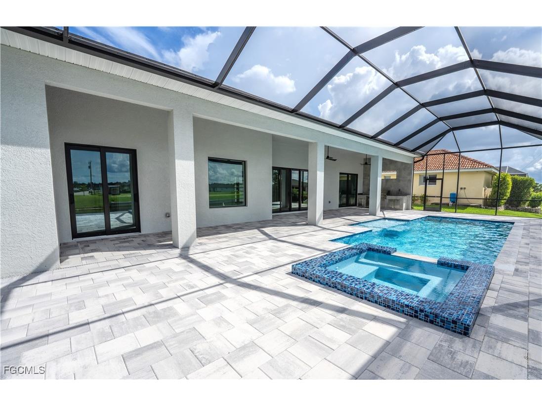 104 NE 6th Street Cape Coral FL 33909 2025000619 image6