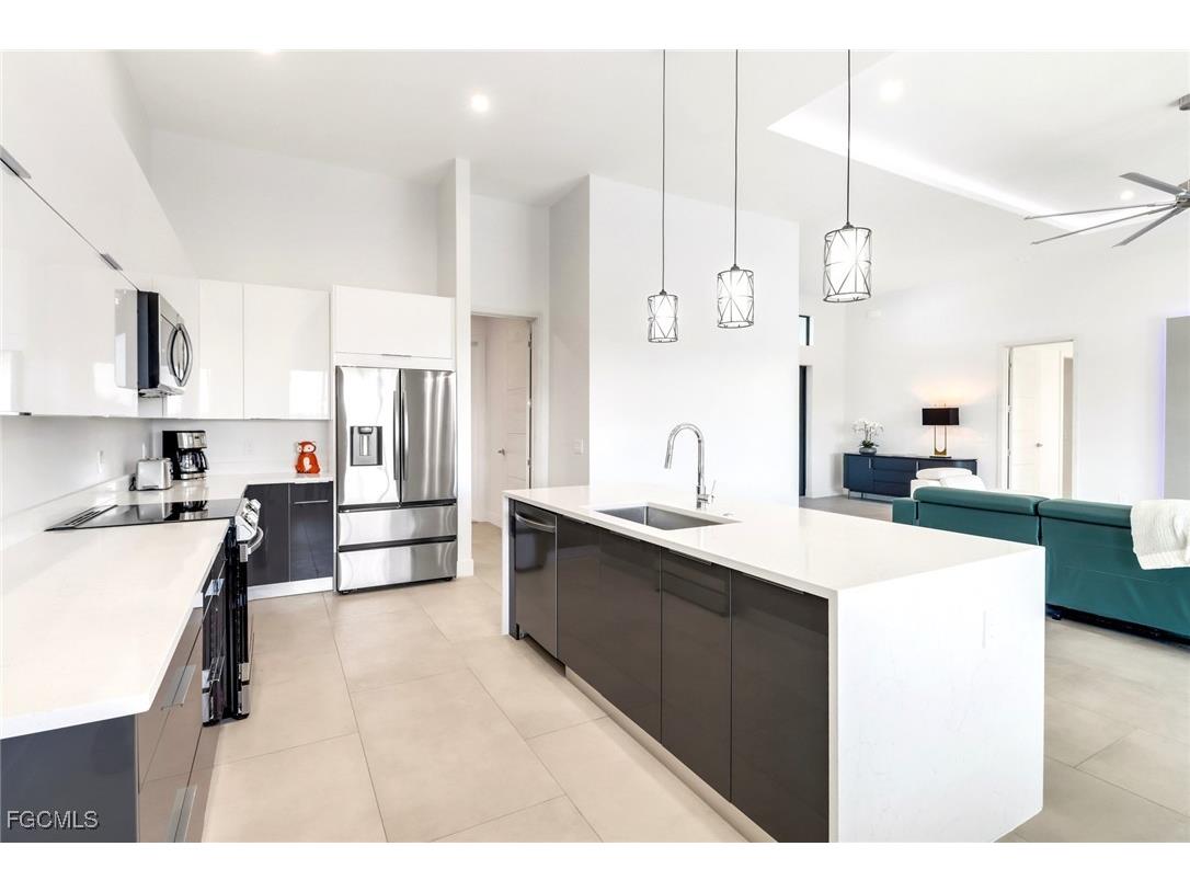 104 NE 6th Street Cape Coral FL 33909 2026002971 image18