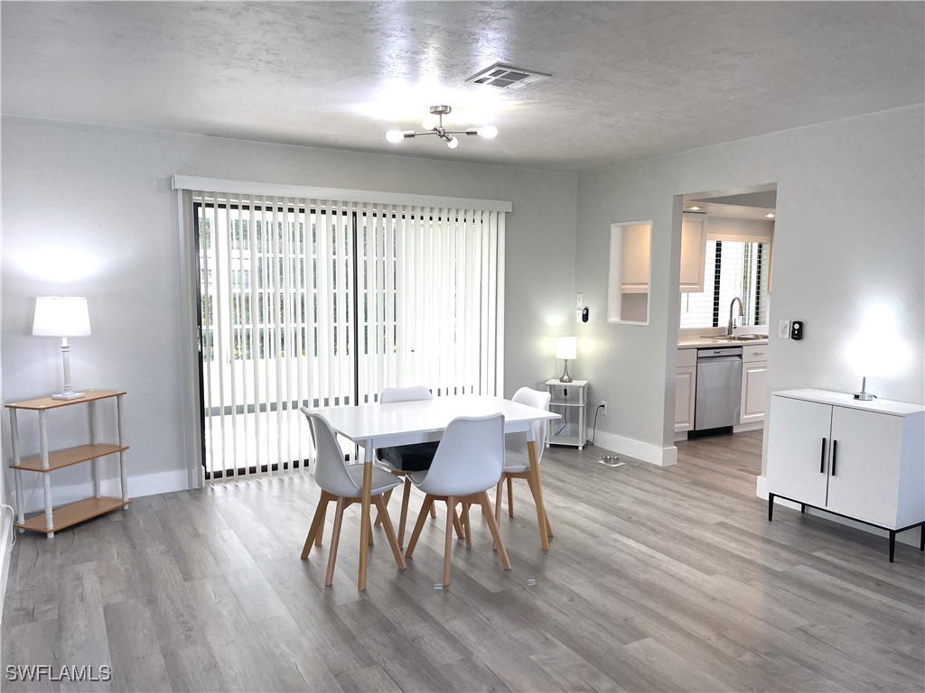 104 Picardy Court Naples FL 34112 224090563 image1