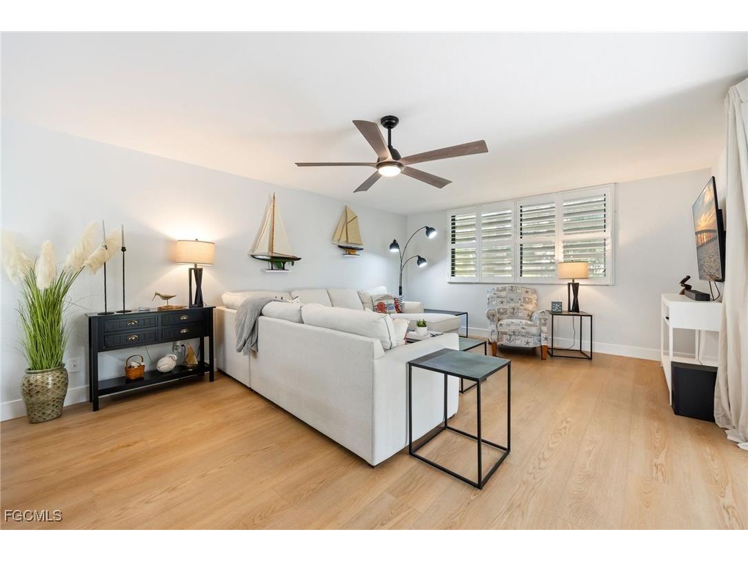 104 Pinebrook Drive Fort Myers FL 33907 2025015611 image10