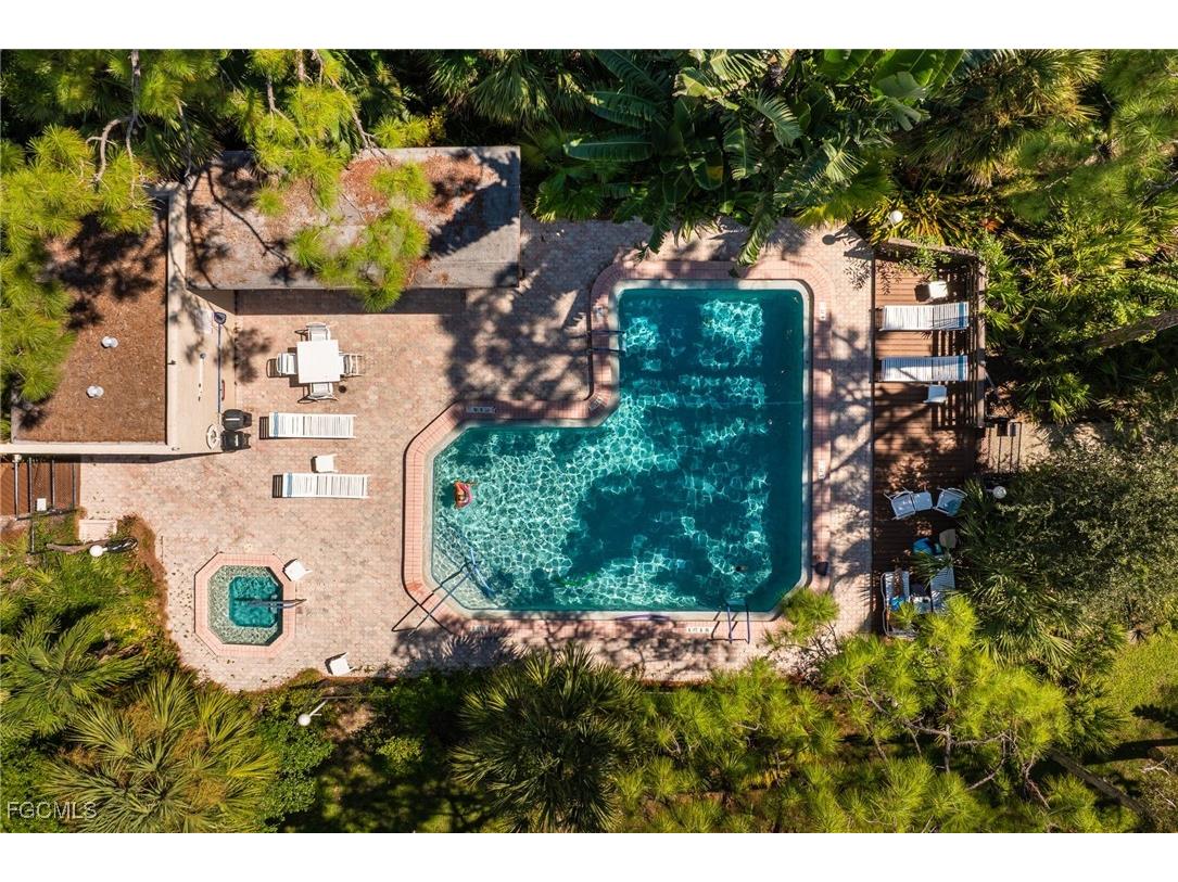 104 Pinebrook Drive Fort Myers FL 33907 2025015611 image32