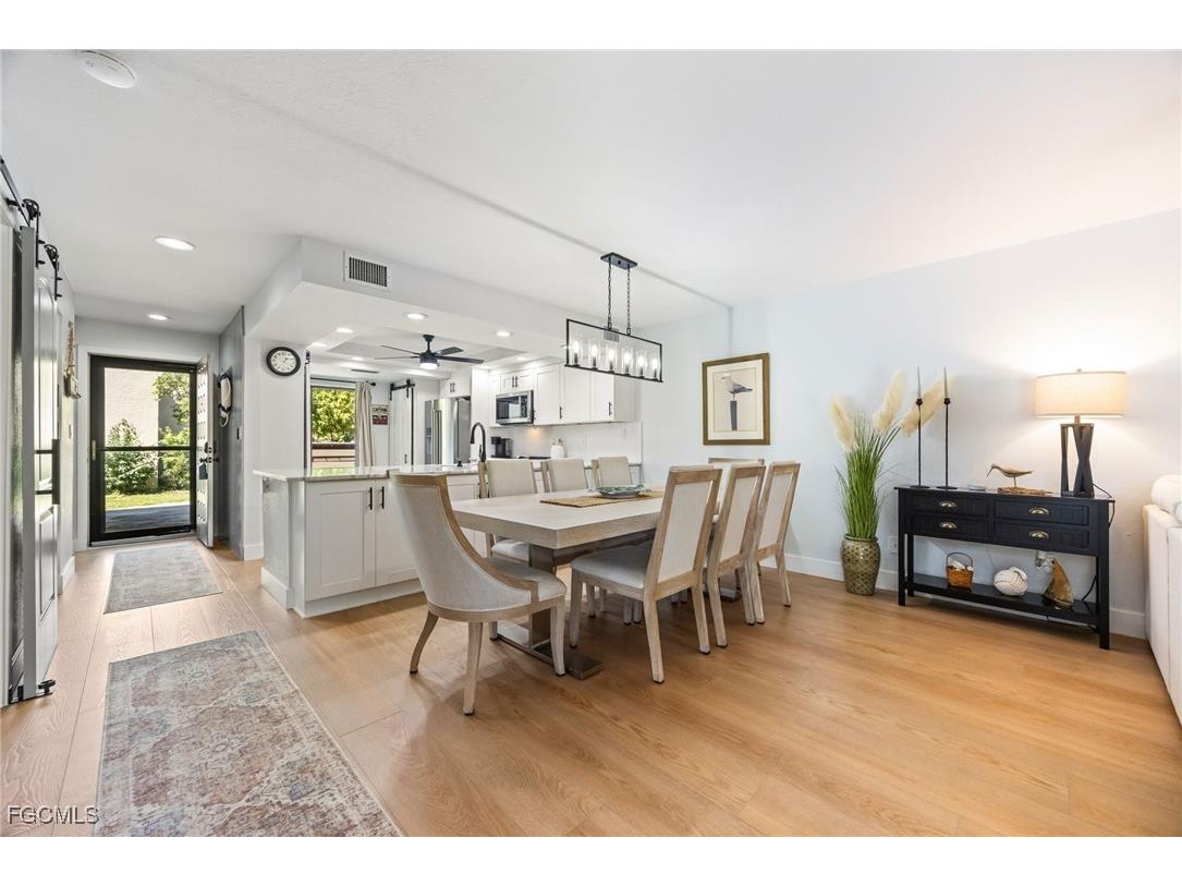 104 Pinebrook Drive Fort Myers FL 33907 2025015611 image7