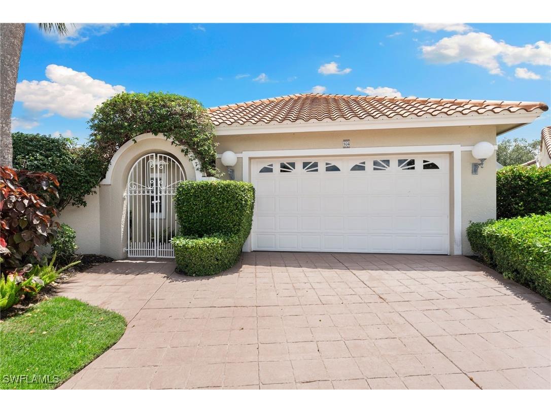 104 Via Napoli Naples FL 34105 225067508 image7