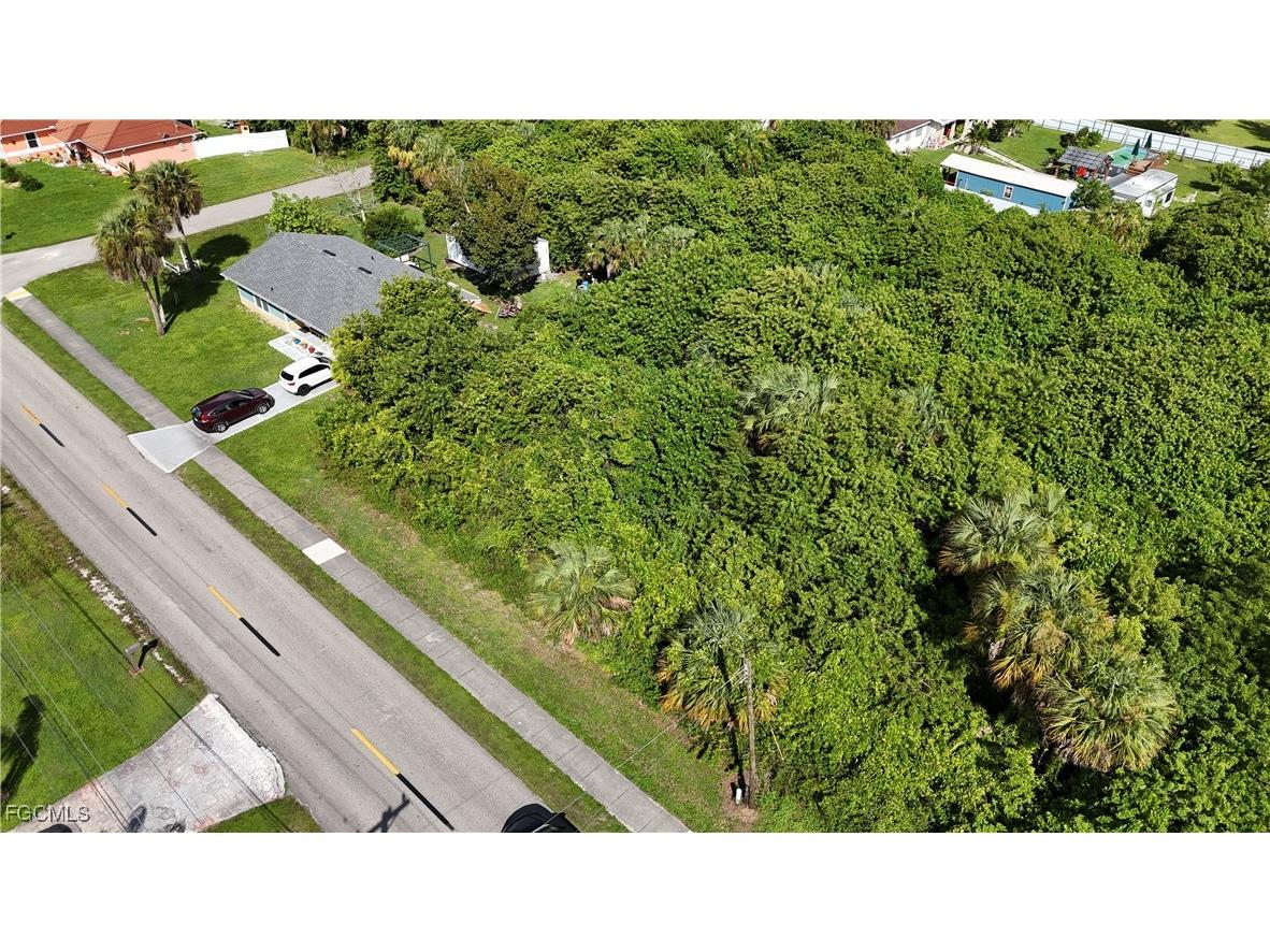 104 W 6th Street Lehigh Acres FL 33972 2025014525 image3