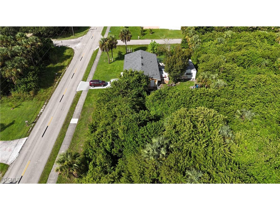 104 W 6th Street Lehigh Acres FL 33972 2025014525 image4