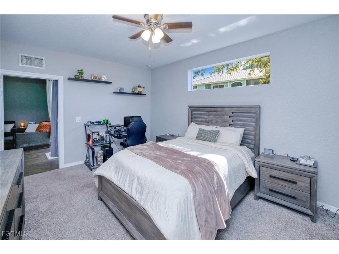 1040 Hancock Creek South Boulevard #101 Cape Coral FL 33909 2025017424 image13