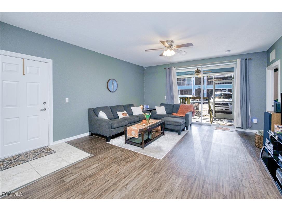 1040 Hancock Creek South Boulevard #101 Cape Coral FL 33909 2025017424 image8