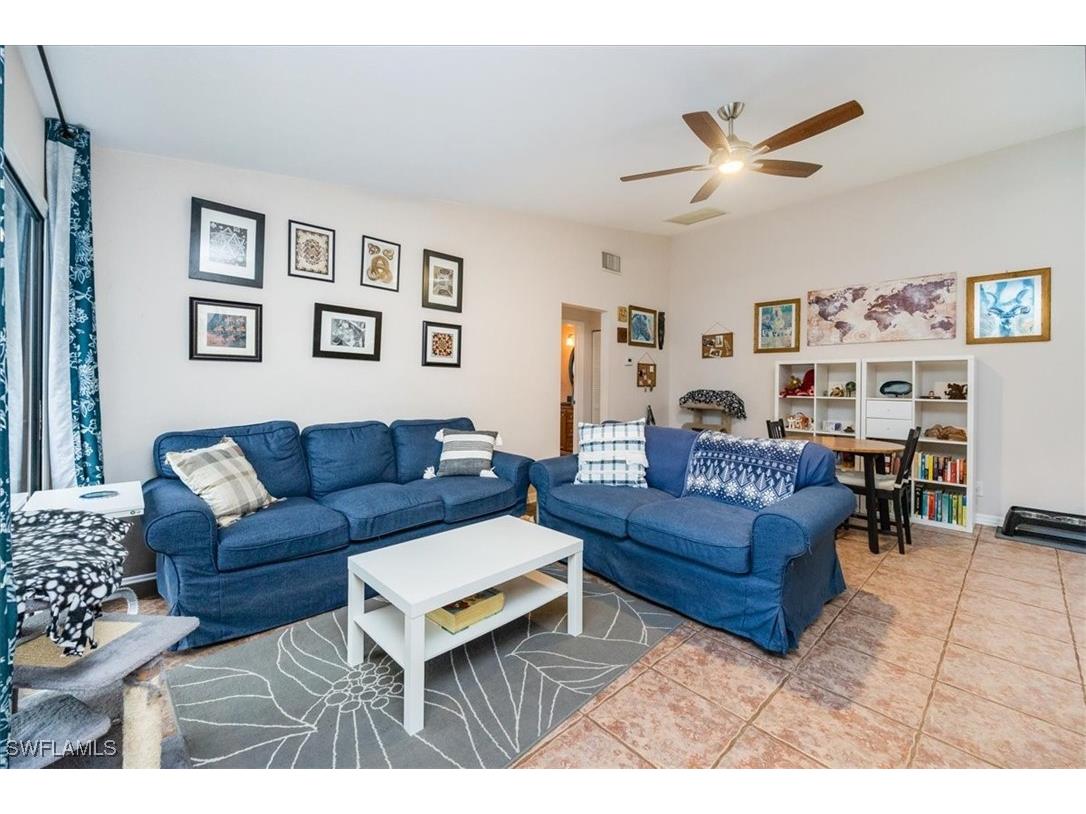 1040 Oak Forest Drive #18-7 Naples FL 34104 225006704 image1