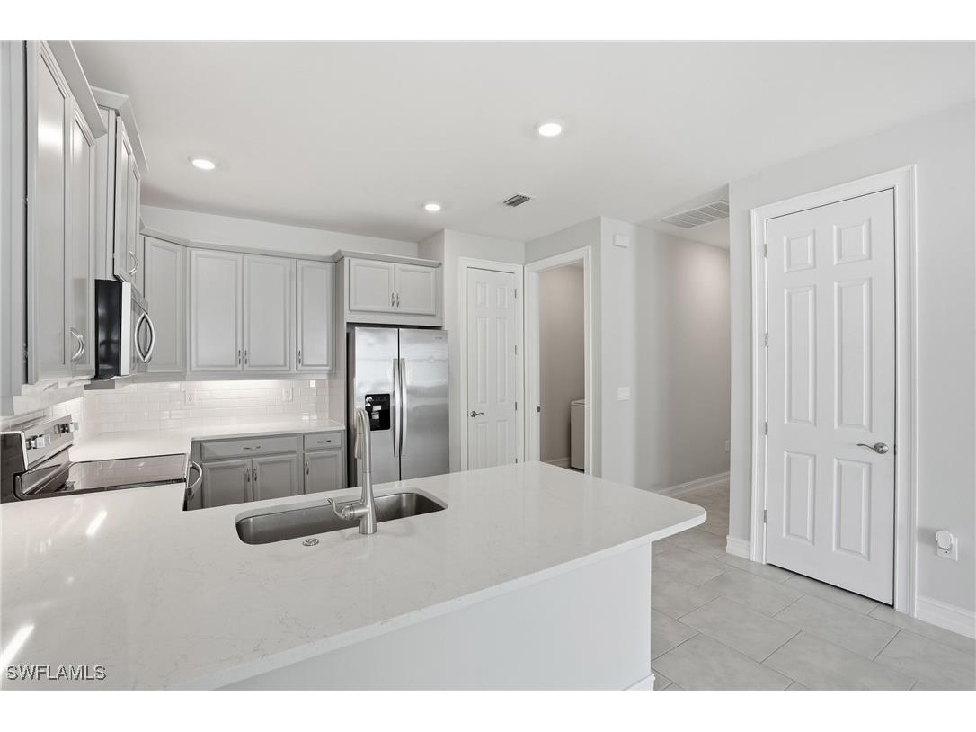 1040 Tranquil Brook Drive Naples FL 34114 225082110 image9