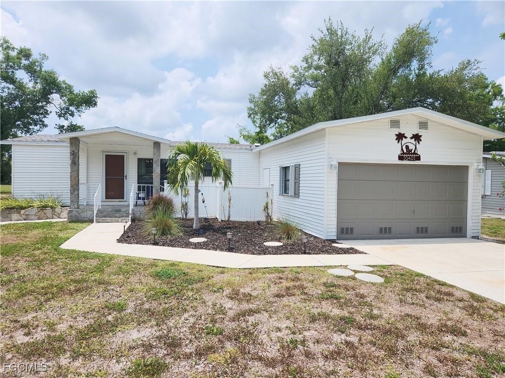 10401 Circle Pine Road North Fort Myers FL 33903 2025005638 image1