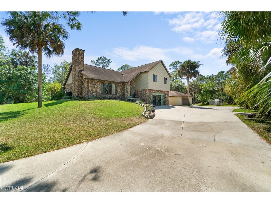 1041 29th Street SW Naples FL 34117 223024265 image1