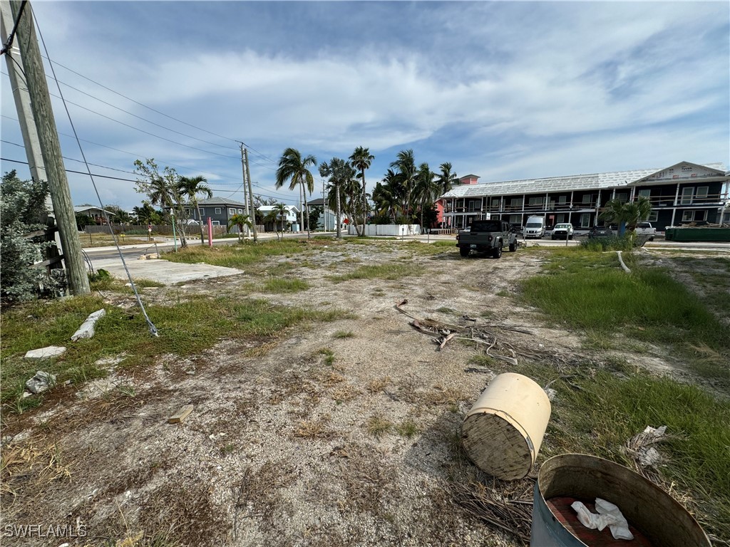 1041 3rd Street Fort Myers Beach FL 33931 224067541 image1