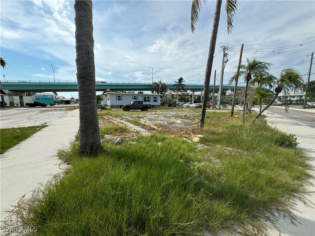 1041 3rd Street Fort Myers Beach FL 33931 224067541 image3