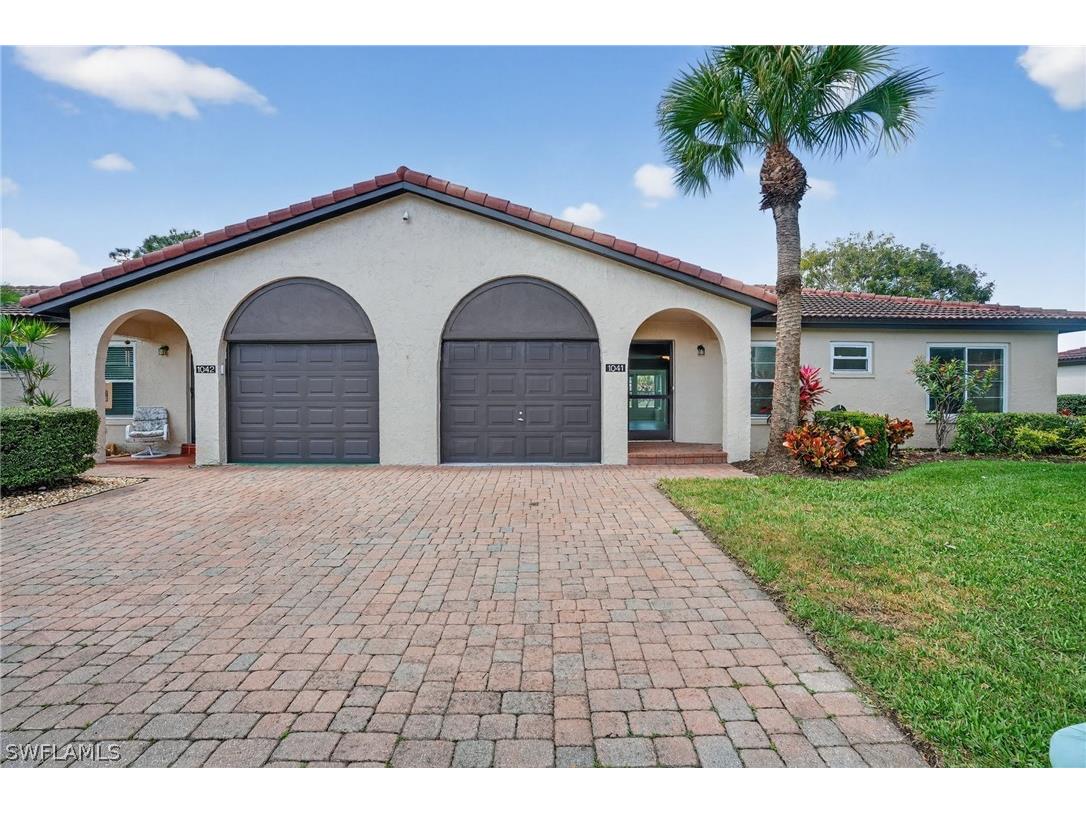 1041 Forest Lakes Drive #7D Naples FL 34105 226009957 image1
