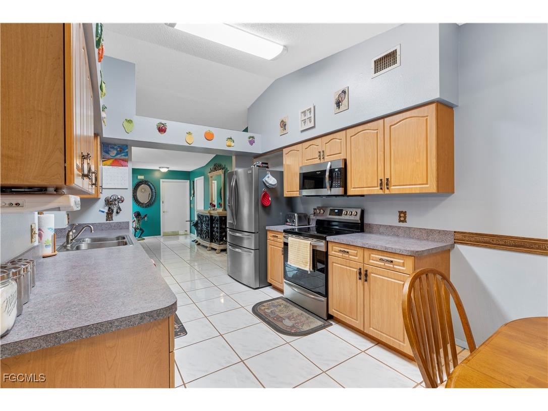 1041 S Salford Boulevard North Port FL 34287 2026003577 image10