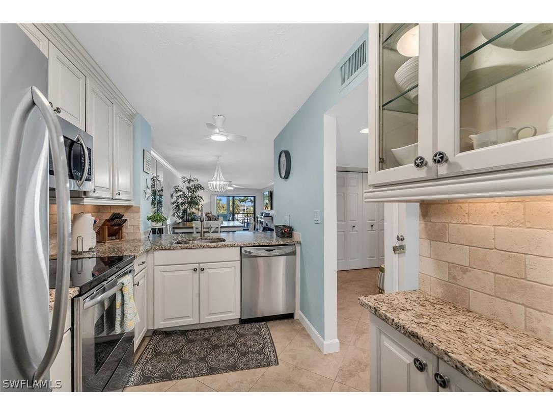 1041 Swallow Avenue #304 Marco Island FL 34145 226008552 image11