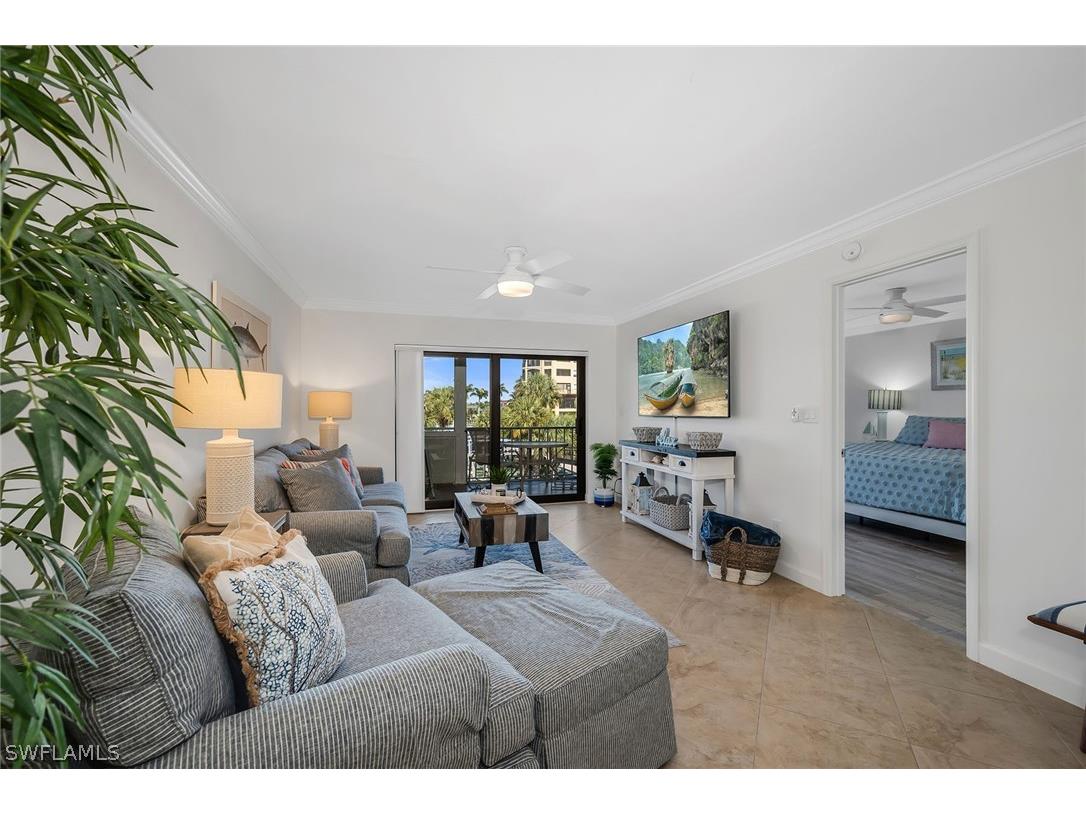 1041 Swallow Avenue #304 Marco Island FL 34145 226008552 image8