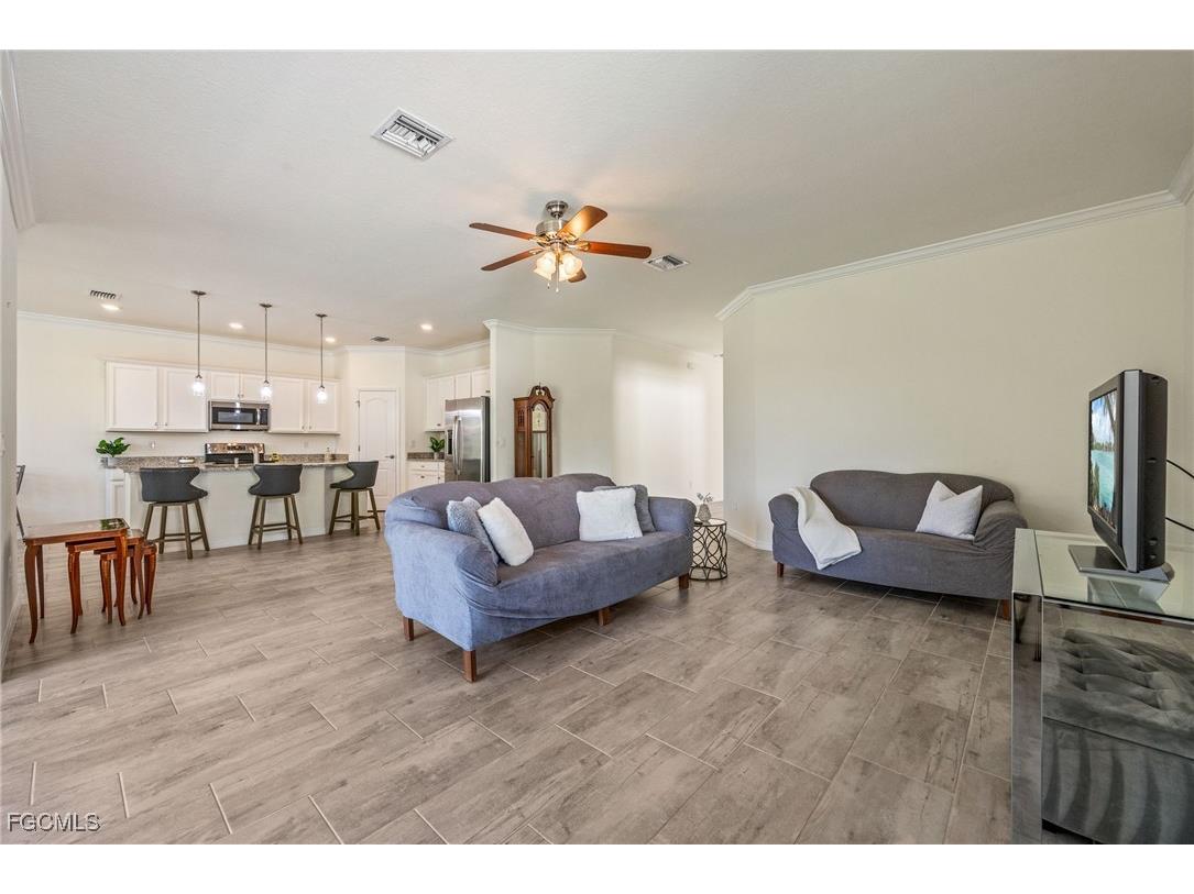 10410 Prato Drive Fort Myers FL 33913 2025024423 image8