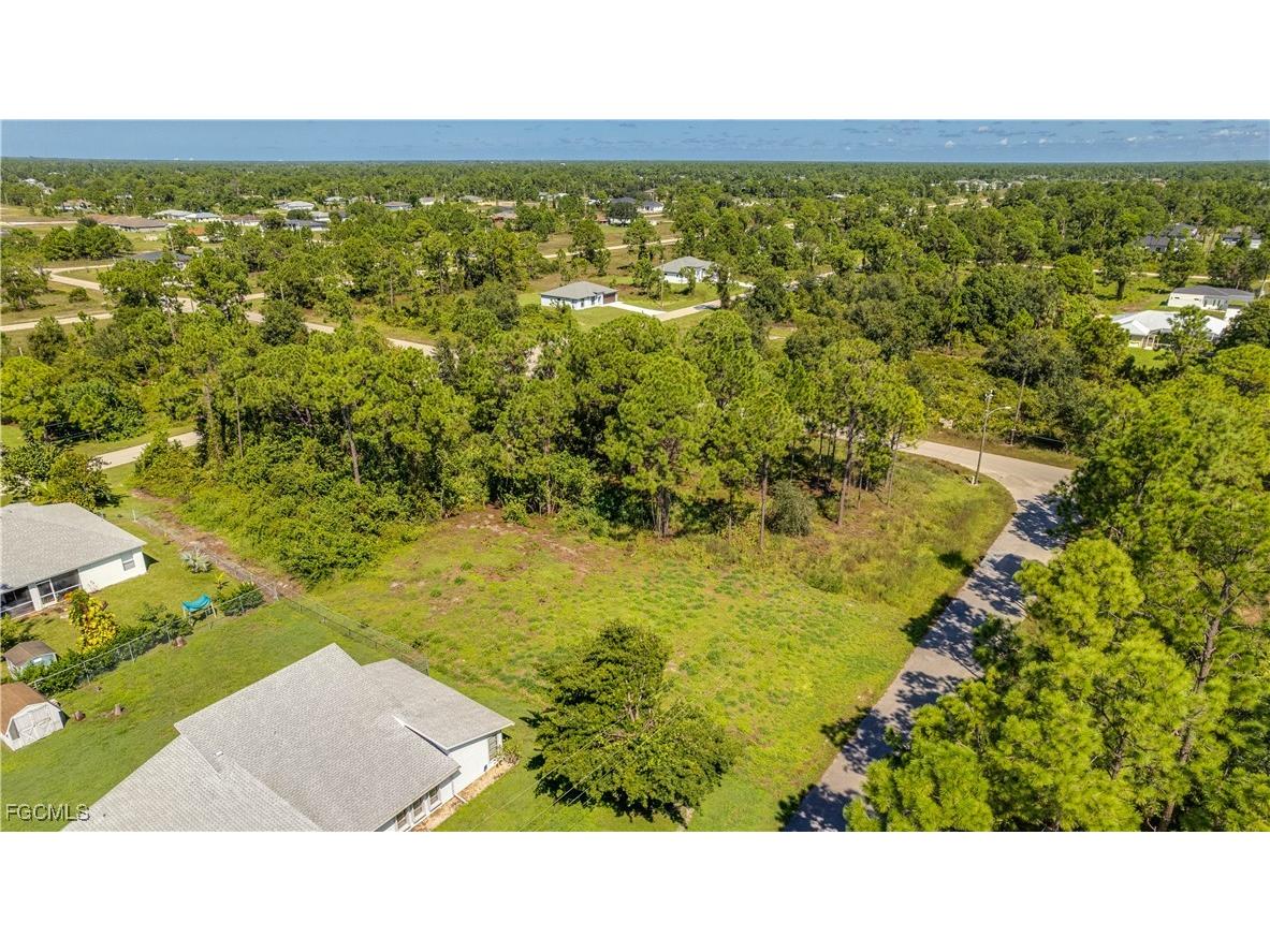 1042 Marathon Avenue S Lehigh Acres FL 33974 2025009559 image2