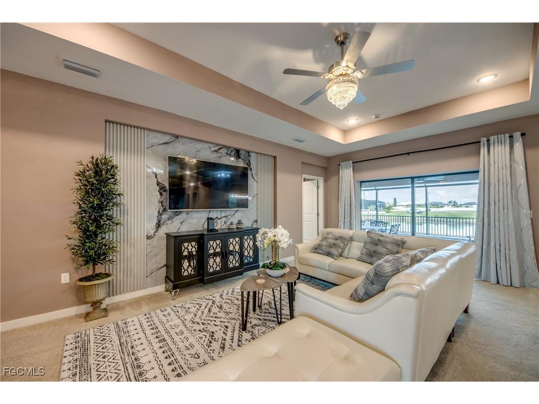 1042 NW 32nd Place Cape Coral FL 33993 2025004170 image14