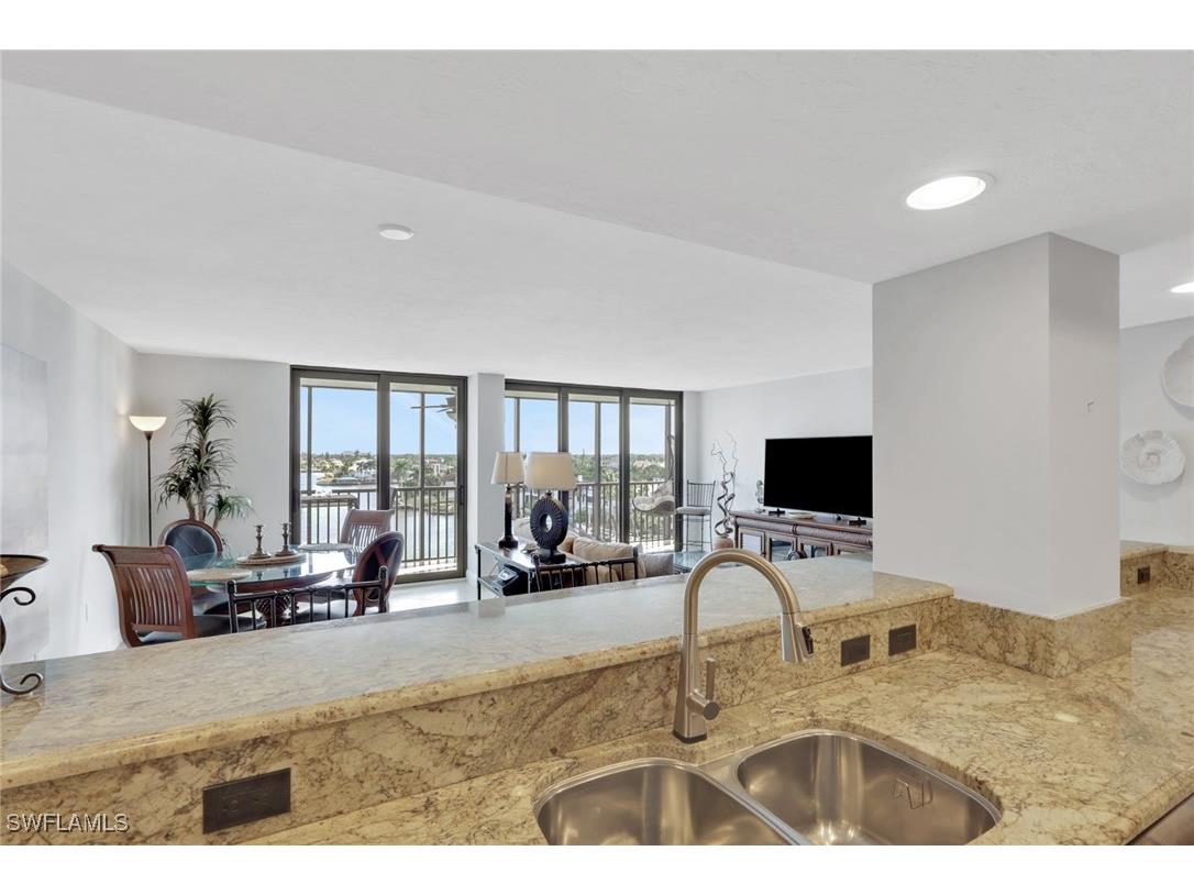 10420 Gulf Shore Drive #162 Naples FL 34108 225083395 image12