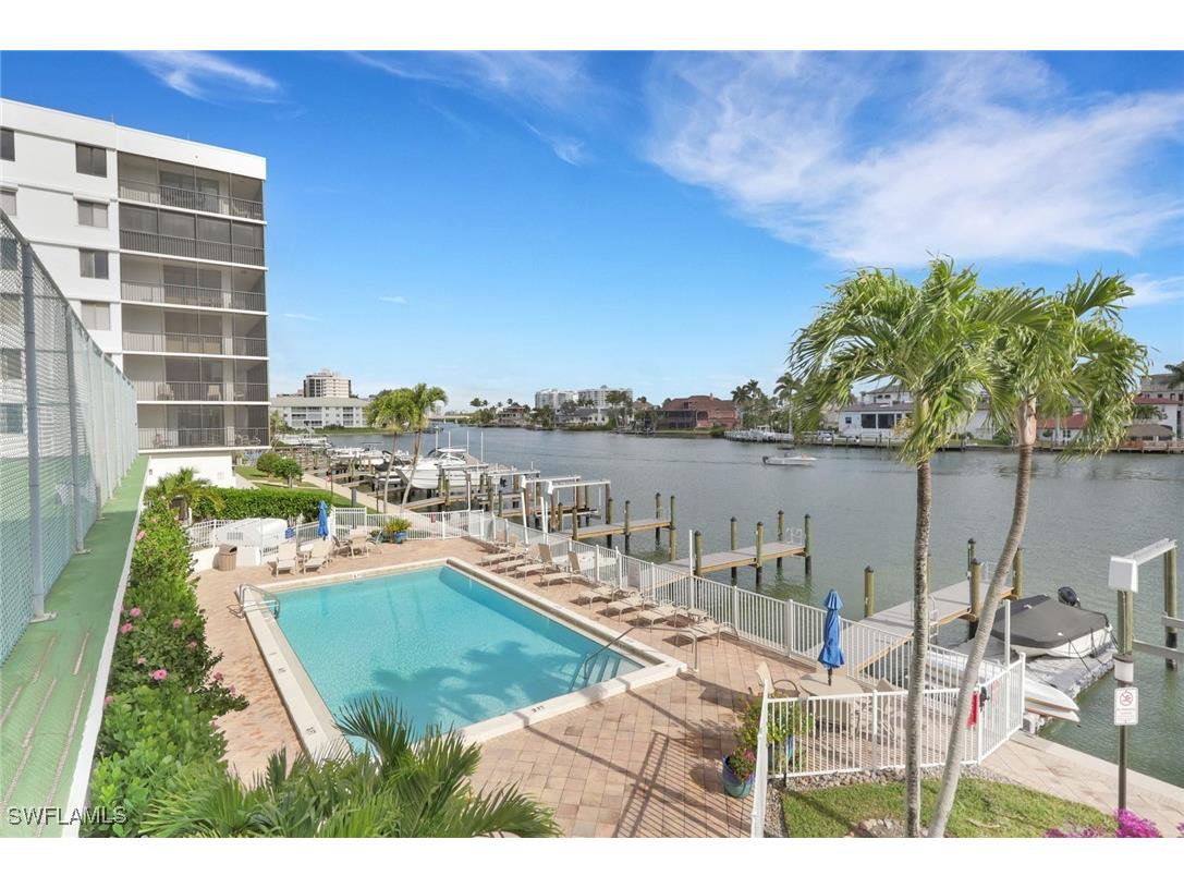 10420 Gulf Shore Drive #162 Naples FL 34108 225083395 image32