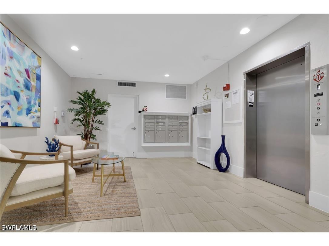10420 Gulf Shore Drive #162 Naples FL 34108 226016523 image2