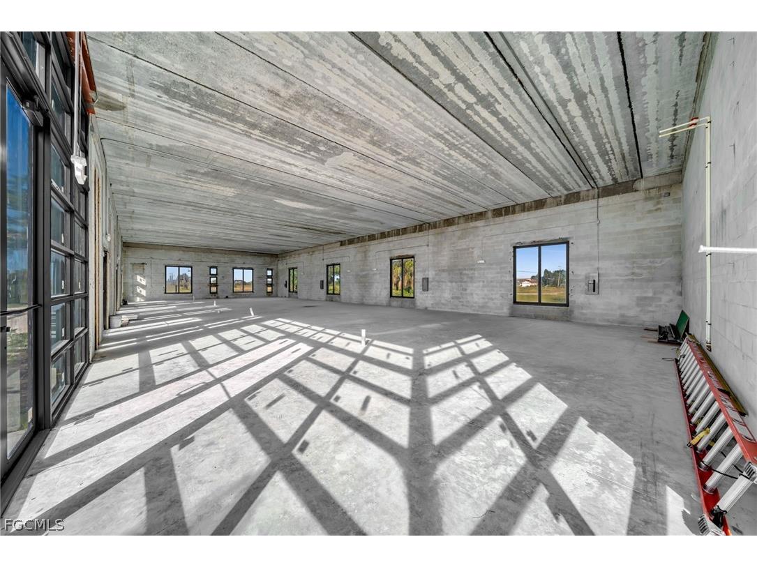 1043 Ceitus Terrace Cape Coral FL 33991 2026013328 image5