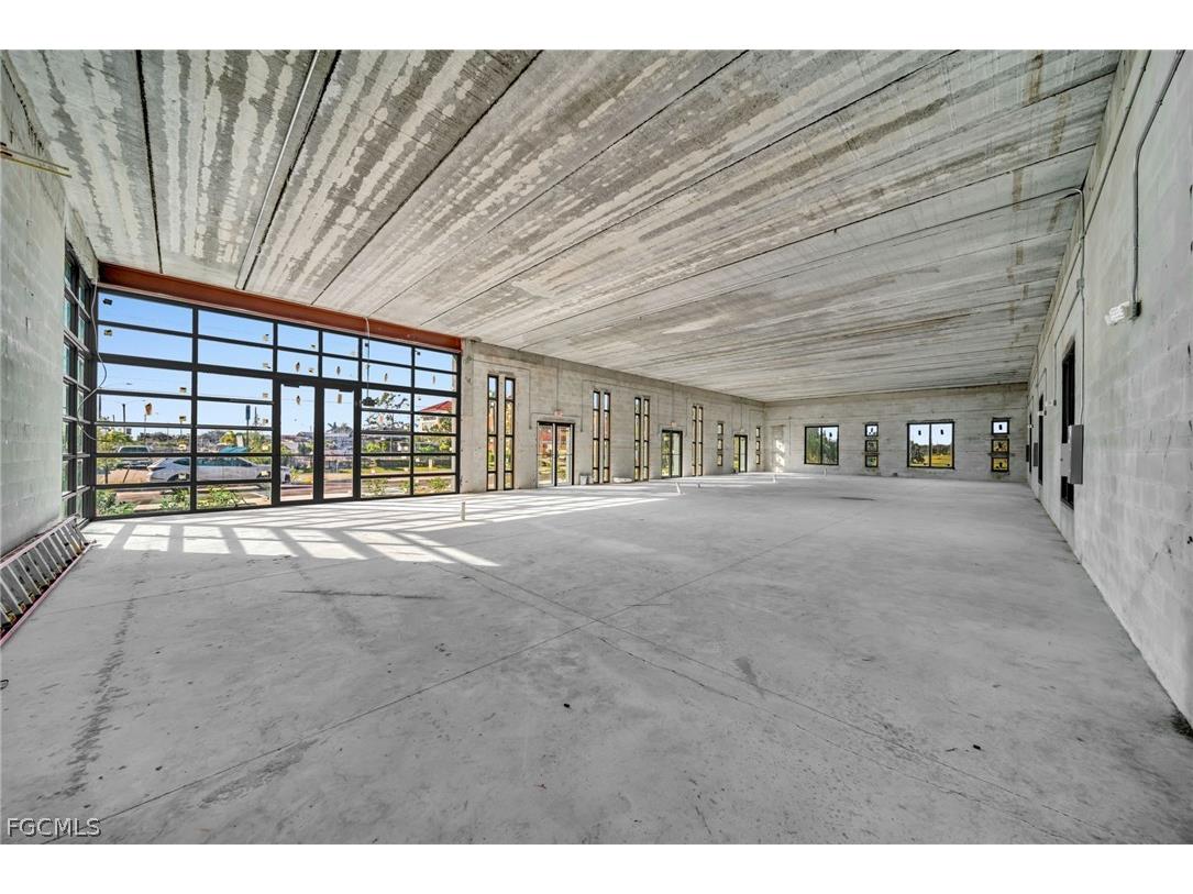 1043 Ceitus Terrace Cape Coral FL 33991 2026013328 image6