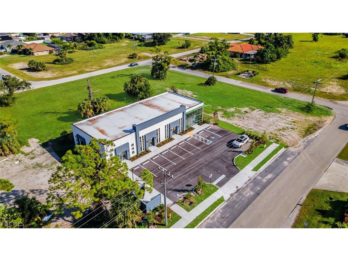 1043 Ceitus Terrace Cape Coral FL 33991 2026013328 image9