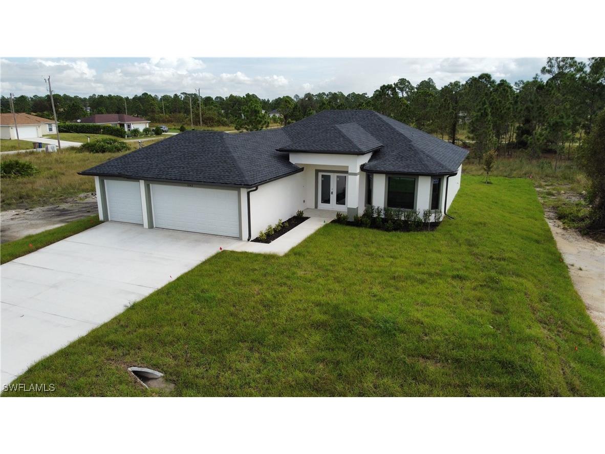 1043 Manta Avenue S Lehigh Acres FL 33974 224083868 image1