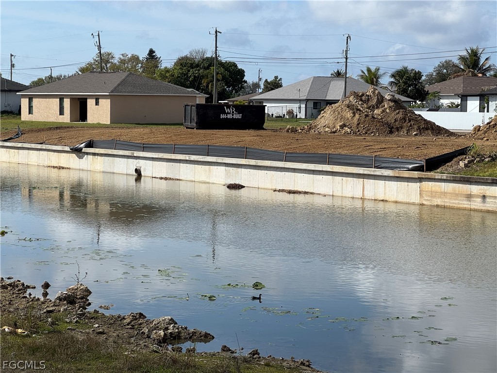 1043 NE 10th Place Cape Coral FL 33909 2026010458 image1