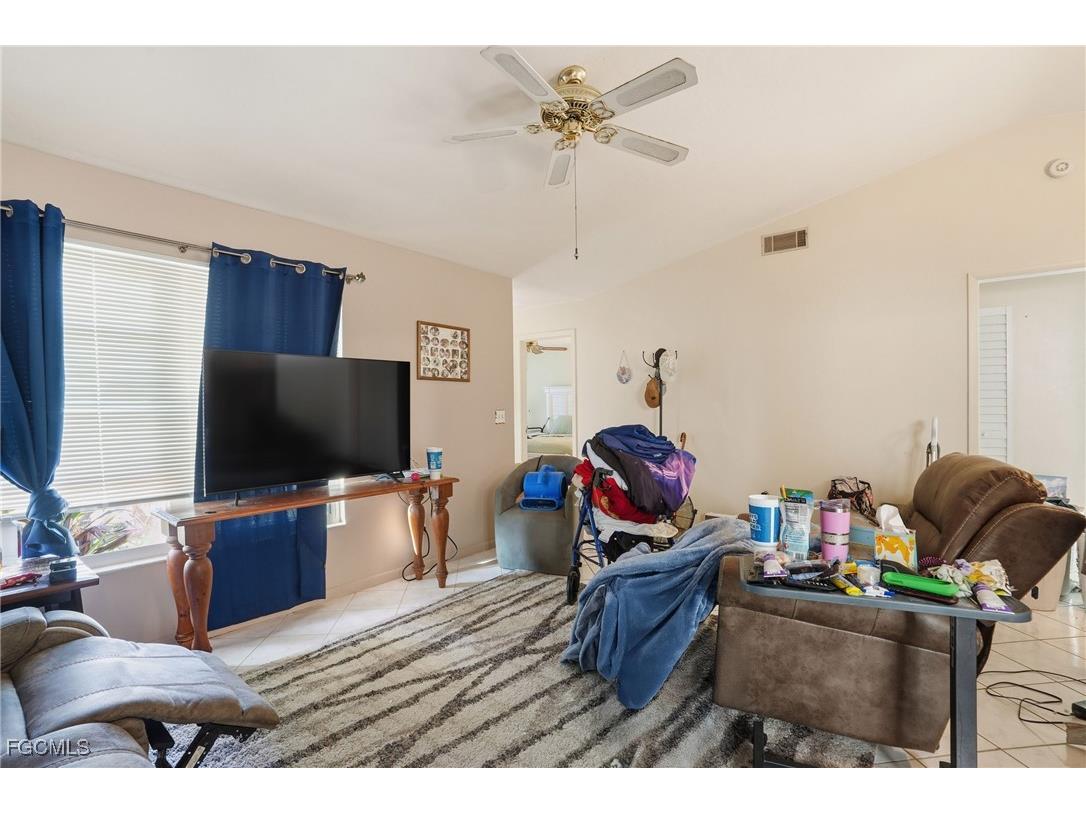 10431 New Bedford Court Lehigh Acres FL 33936 2025022564 image6