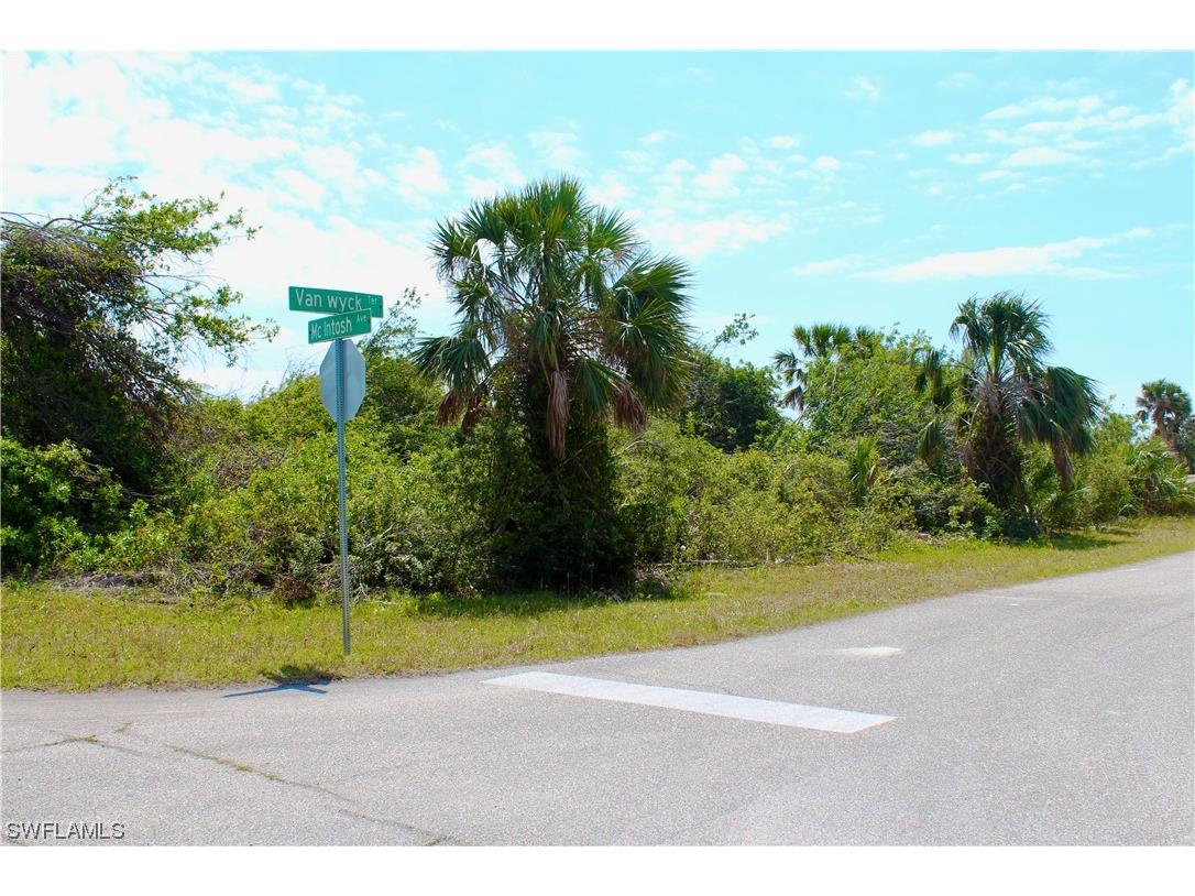 10432 Van Wyck Terrace Port Charlotte FL 33981 223022980 image1