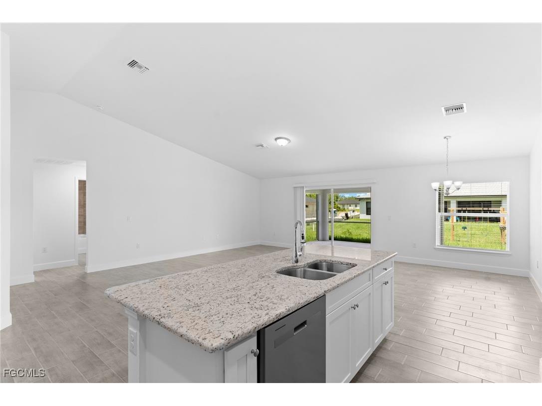 1044 Cheney Avenue S Lehigh Acres FL 33974 2025021488 image4