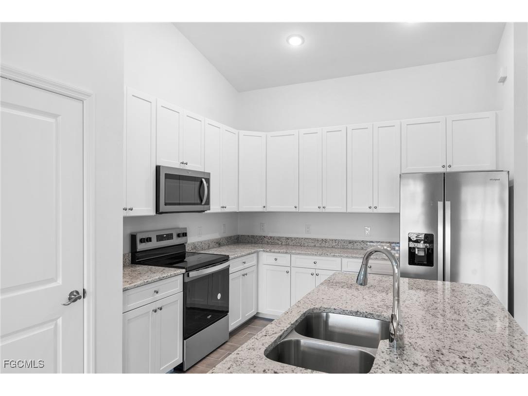 1044 Cheney Avenue S Lehigh Acres FL 33974 2025021488 image5