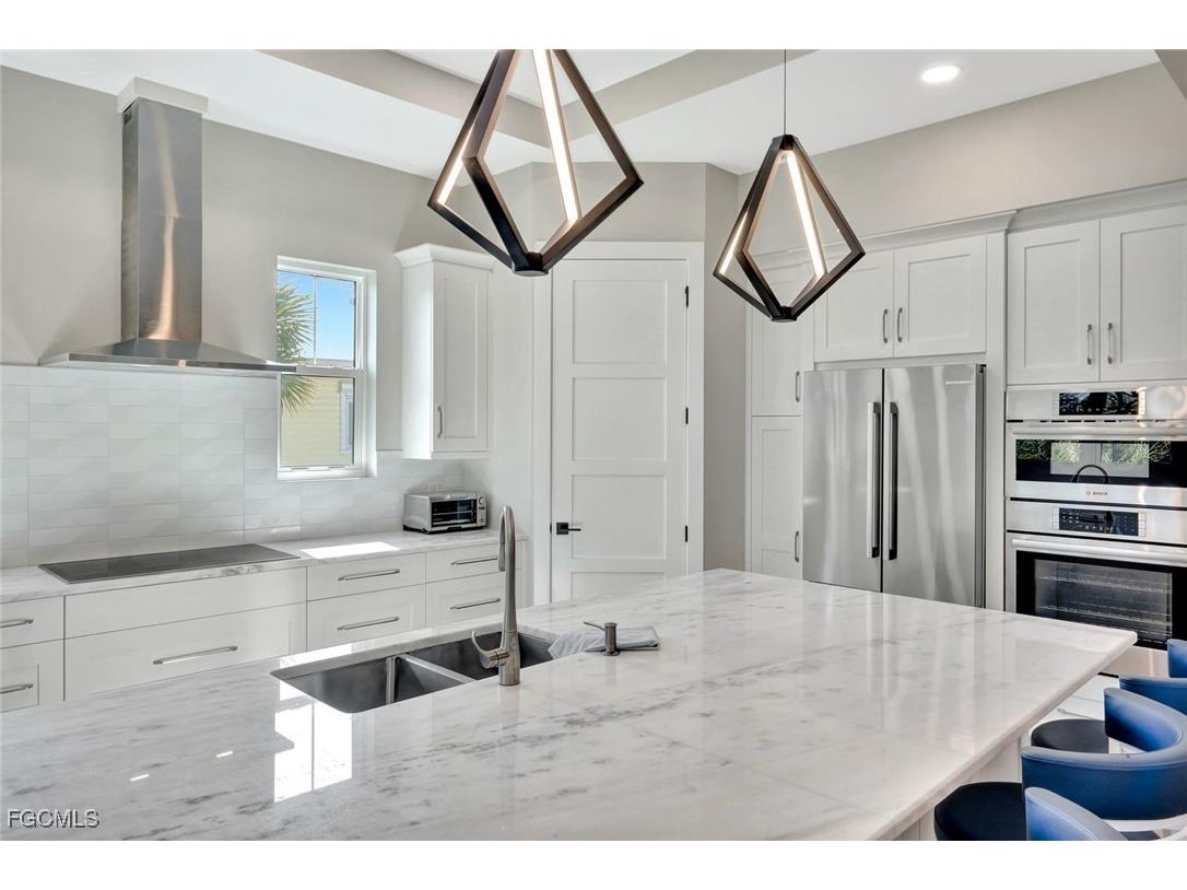 1044 Fish Crow Road Sanibel FL 33957 2025023960 image6