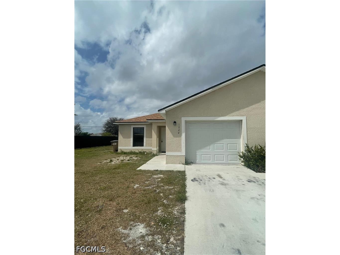 1044 NE 8th Place #1044 Cape Coral FL 33909 2026024683 image1