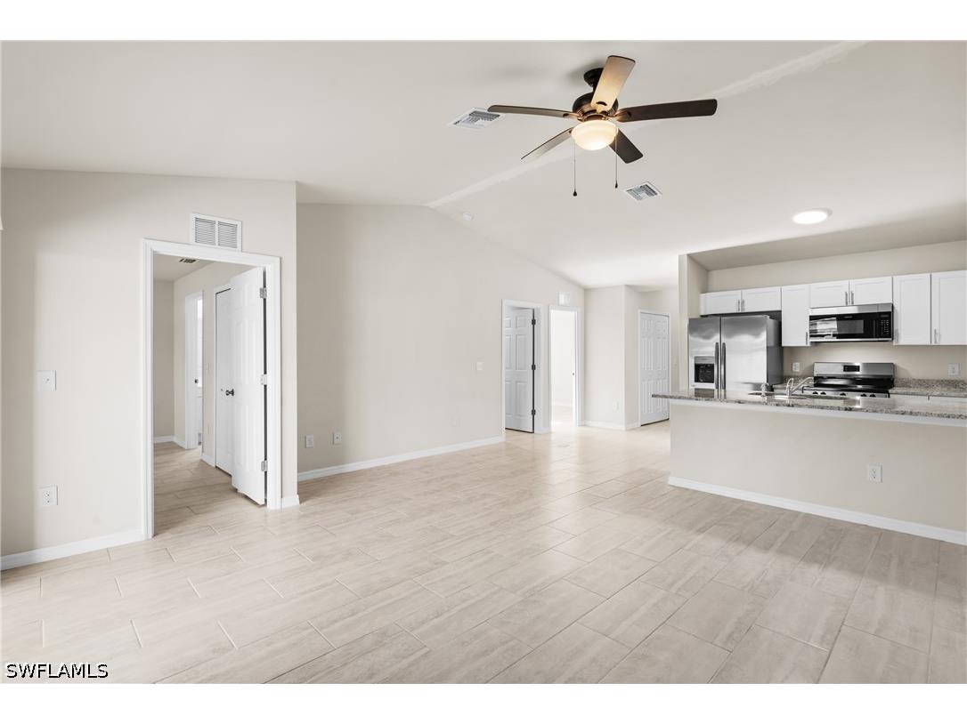 1045/1047 SE 11th Terrace Cape Coral FL 33990 226026794 image4