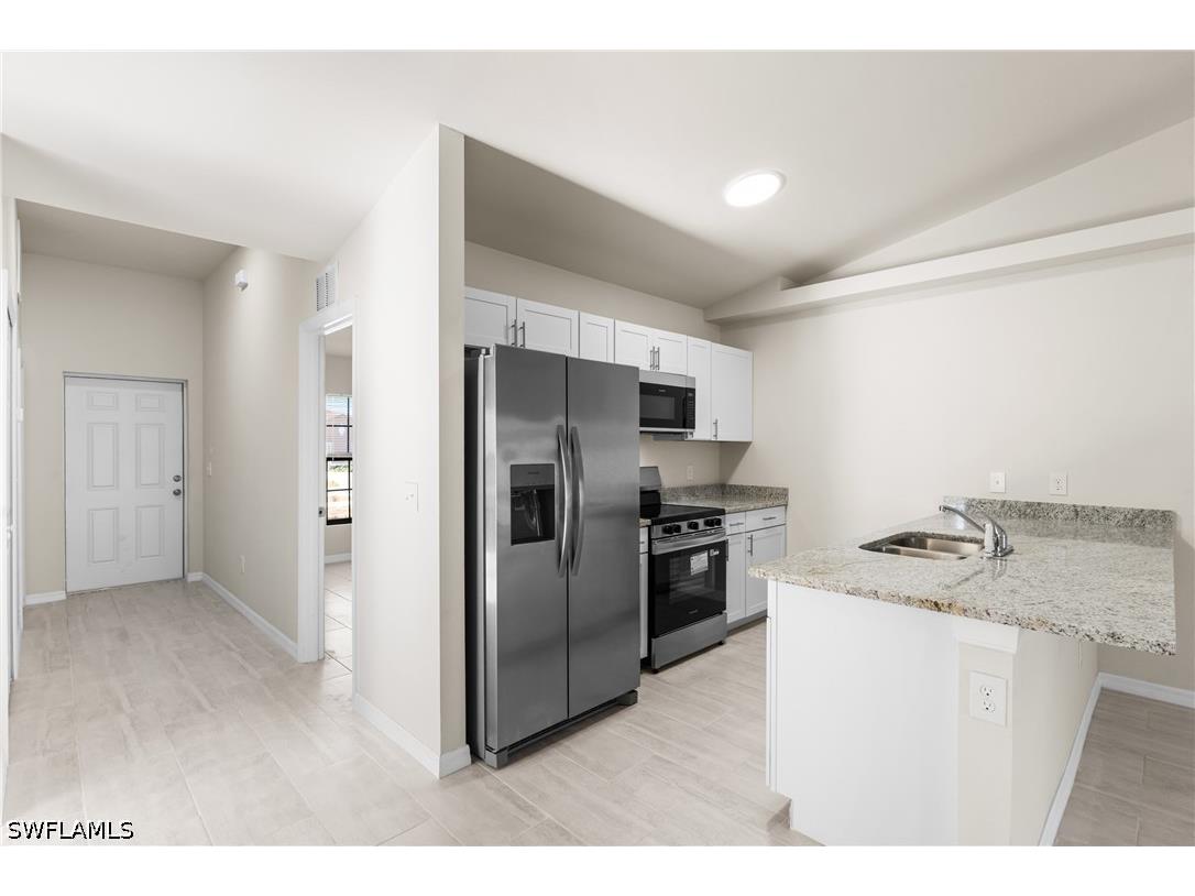 1045/1047 SE 11th Terrace Cape Coral FL 33990 226026794 image5