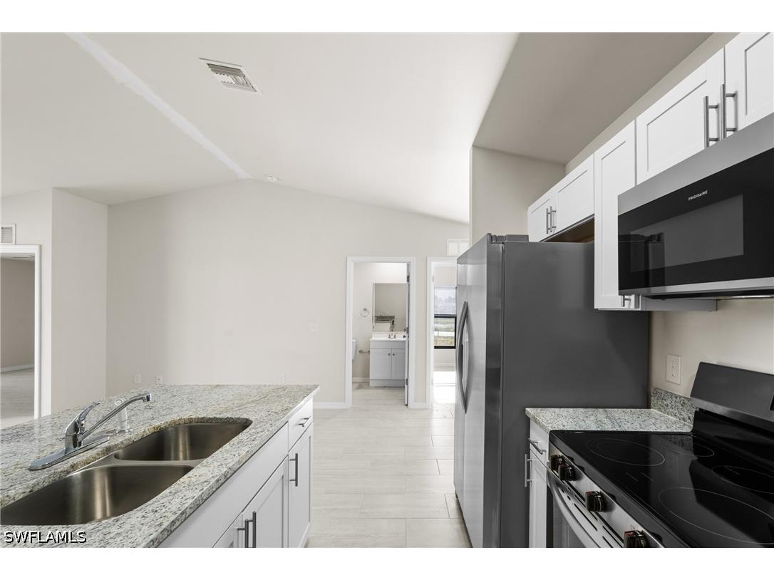 1045/1047 SE 11th Terrace Cape Coral FL 33990 226026794 image7